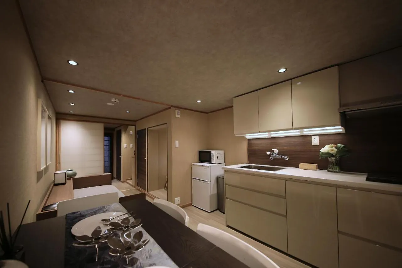 Shiki Homes Ikko 9 Kyoto 0*,